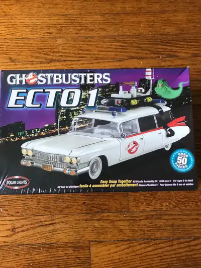Factory sealed! Ghostbusters ECTO 1 plastic model kit $20! In excellent condition, new never been op...