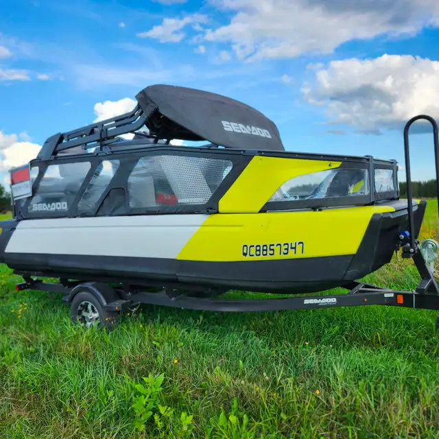 PONTON SWITCH SPORT 18' 2023 230HP in Powerboats & Motorboats in Sherbrooke - Image 5
