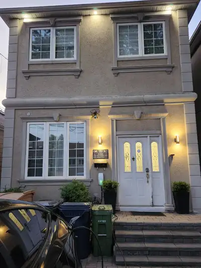 Share Basement for Female in East York near downtown for $ 1000