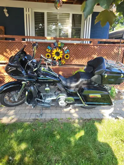 Selling for a friend. 2013 Road Glide, Rinehart exhaust with custom heat shields, chrome front end,...