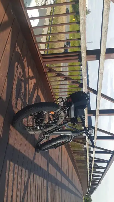 New battery. Three bags, one bike lock and one charger. Speed31kh. Rage 51kmh. Brand new hydraulic d...
