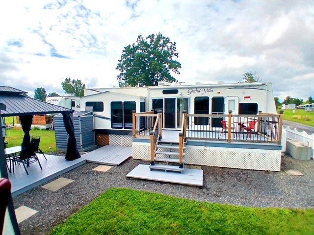 OWN YOUR CAMPSITE - 40' Cottage Model Camper - NO LOT RENT in Travel Trailers & Campers in Cornwall
