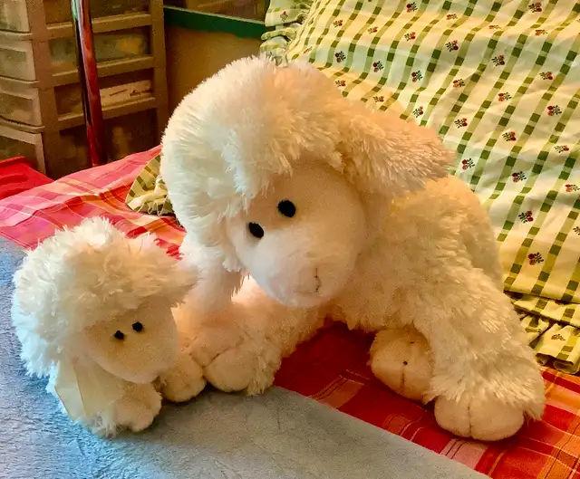 Mama Sheep Plush and Her Baby Emotional Report 20$63005667819267122