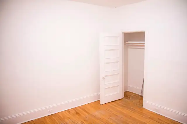 Spacious 1-BR in well maintained Heritage Building - Sandy Hill in Long Term Rentals in Ottawa - Image 9