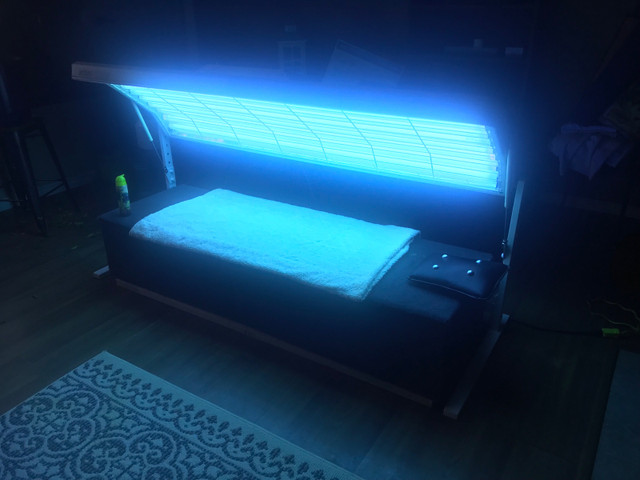 Alisun 1000c tanning bed  in Other in La Ronge
