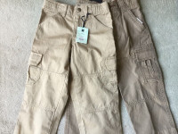 60% OFF - BRAND NEW GAP CARGO PANTS SIZE 4