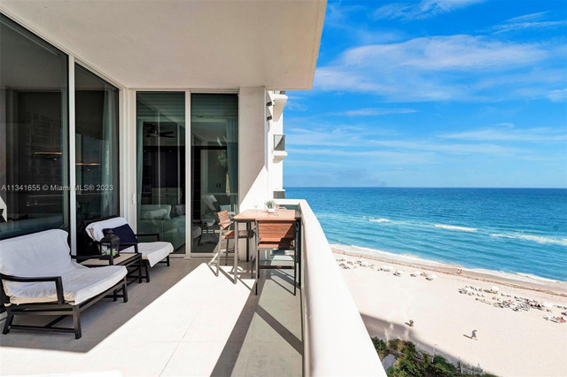 Luxury Sunny Isles Condo on the Beach 18101 Collins Ave N Miami in Florida - Image 3