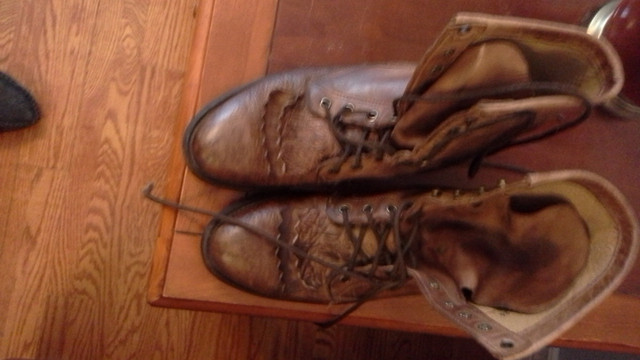 2 PAIRS VINTAGE BOULET BOOTS dans Femmes - Chaussures  à Ouest de l’Île