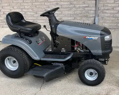 Murray pro series lawn tractor, View more