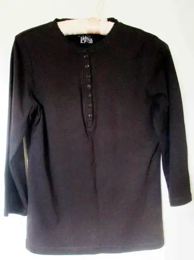 Woman’s Jones New York Brown Top Size SmallT170, View more