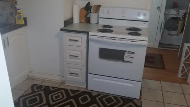One bedroom basement apartment for rent in Long Term Rentals in City of Toronto - Image 3