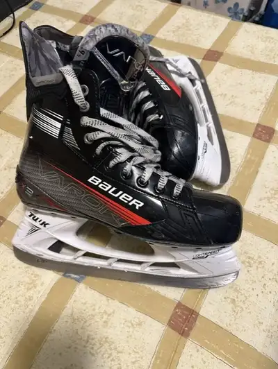 Bauer Vapour X3 Skates – men, size 9.5, View more