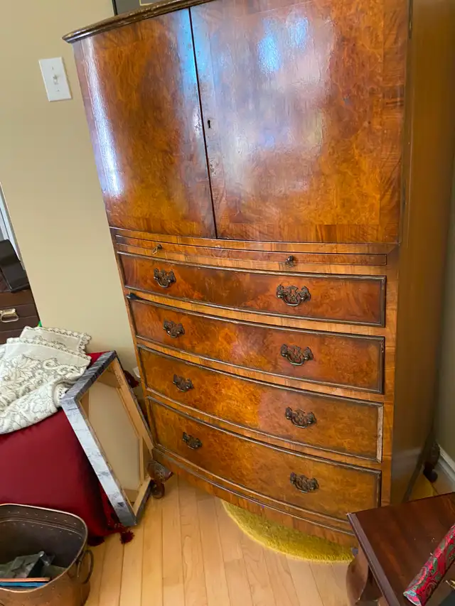 Vintage Burled-Wood Armoire / Highboy Dresser in Dressers & Wardrobes in Strathcona County - Image 5