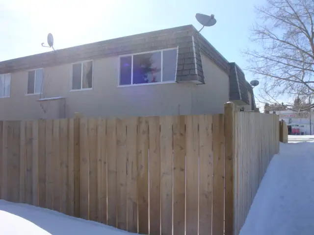 2 BDRM FOURPLEX SUITE IN RED DEER