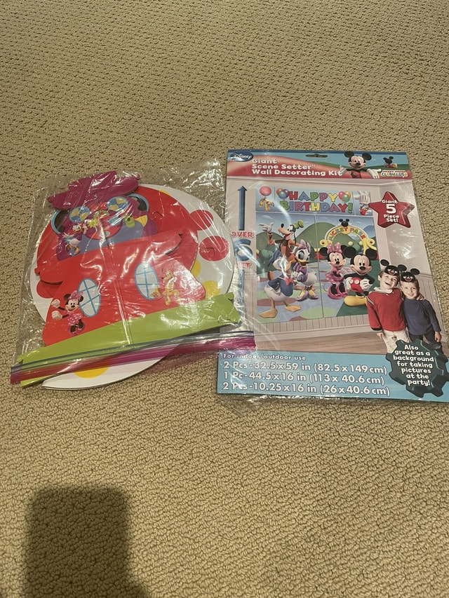 Mickey Mouse clubhouse cupcake stand and wall decorating set Free