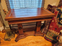 Antique 1930's Well Detailed Game Table