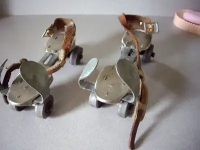ROLLER SKATES VTGE, View more