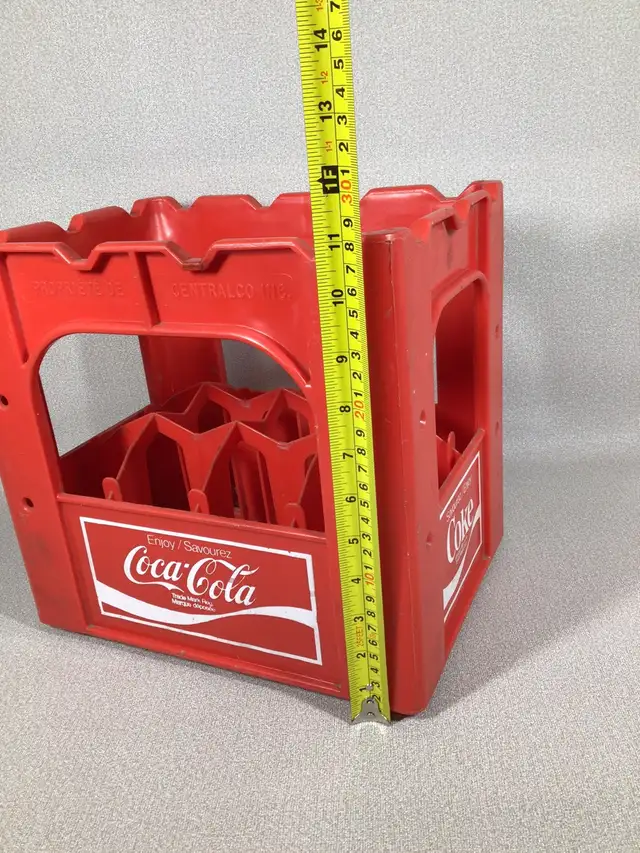 Vintage red Coca Cola crate in Arts & Collectibles in Cambridge - Image 7