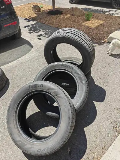 4x pneu total ( 2 pirelli scorpion as plus 3 , 90% neuf ) ( 2 pirelli scorpion zero , 75% neuf ). À...