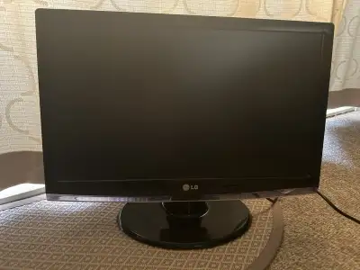 LG Flatron w2453v, View more