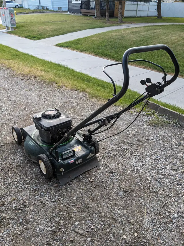 Self propelled Bolens mower62863265037185124
