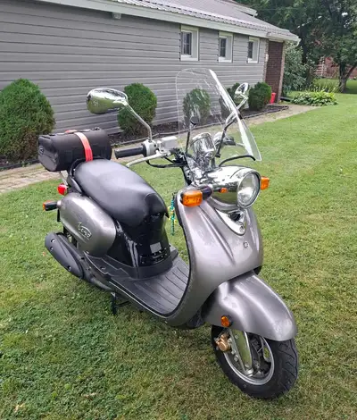 Excellent mechanical condition. Only cosmetic flaws from the original owner's poor balance and stora...