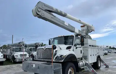 2014 International 7300 Altec AA55-MH Bucket Truck Unit in Other in Thunder Bay