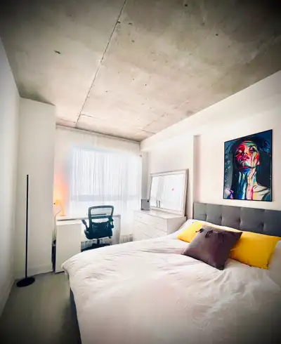 Condo à sous-louer (Semi meublé)