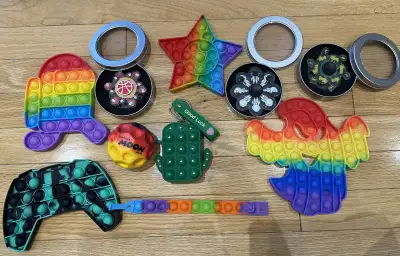10 pcs. set Fidget Spinners and Popit Toys, View more