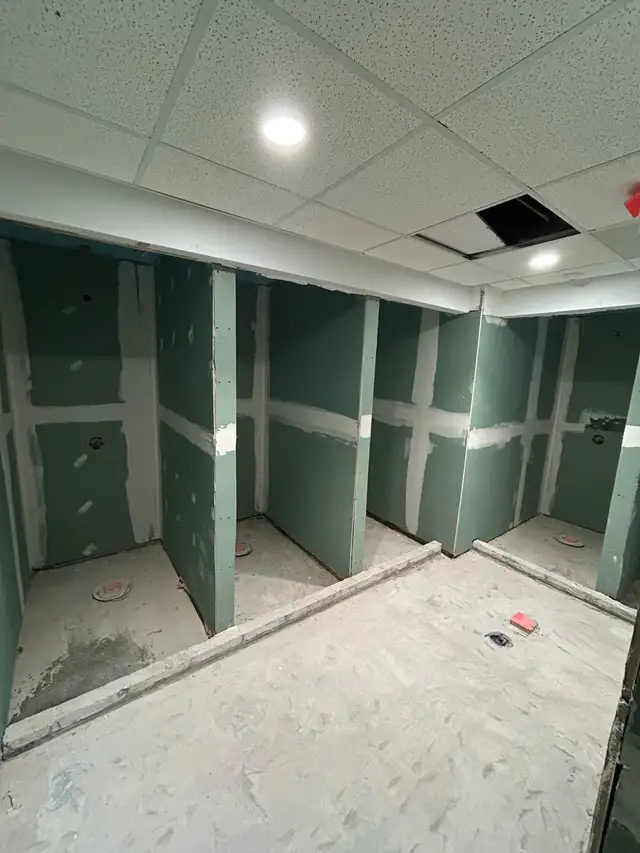 Drywall, tapping, madding, painting 566985243346882561