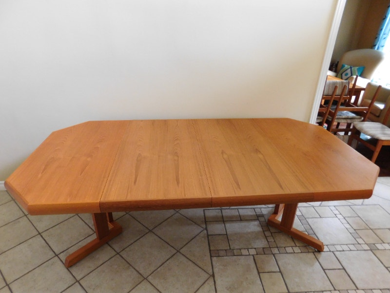 Vintage MCM Teak Dining Table Set with 6 Teak Chairs by Nordic Dining Tables & Sets