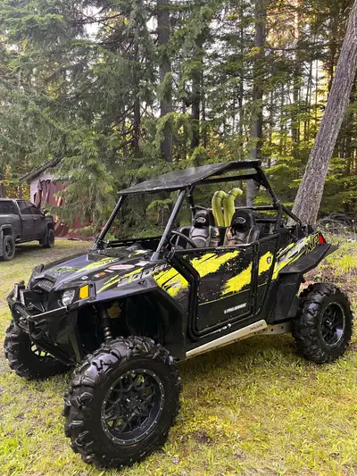 2013 Rzr 900 xp. Original owner. 4000km. front and rear high clearance arms. Front and rear bumper a...