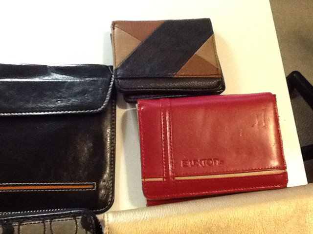 Lot of wallets and tablet case in Women's - Bags & Wallets in Chilliwack - Image 4