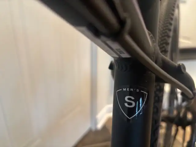 Specialized Rockhopper 2018 – Vélo hybride / montagne in Cruiser, Commuter & Hybrid in Laval / North Shore - Image 4