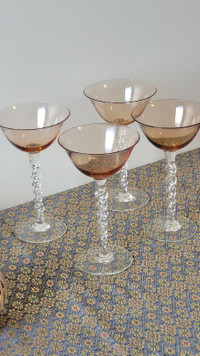 Pretty Pink Coupe Twisted Stem Glasses