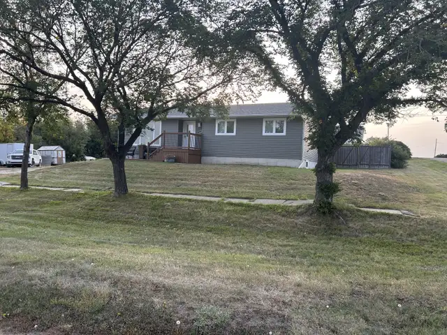 Beautiful house for sale in Houses for Sale in Swift Current - Image 7
