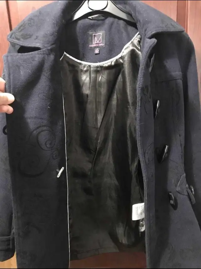 Material Girl Junior teen girls small peacoat, navy in Kids & Youth in Oshawa / Durham Region - Image 4