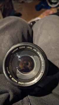 Canon zoom FD  70 - 210mm lens