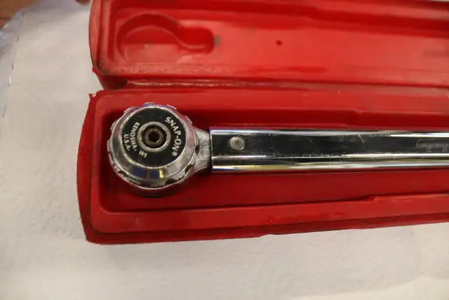 Snap-On QJR-3250 Click Type Torque Wrench (#42366-3) in Hand Tools in City of Halifax - Image 5