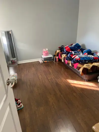 room available for girls