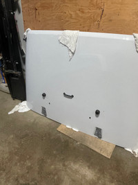 Jeep Wrangler Hood like new and Grill with inserts 