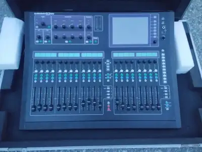 Allen & Heath GLD80 digital mixing console. in excellent condition./ $1400 Pick up in Toronto. Shipp...
