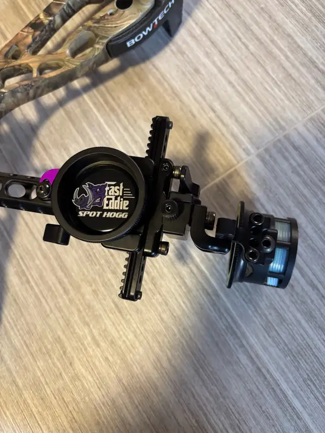 Bowtech Amplify Package in Fishing, Camping & Outdoors in Norfolk County - Image 4