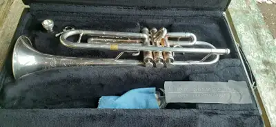 CONN 52B Constellation Silver plate Trumpet in SUPERB Condition!, View more