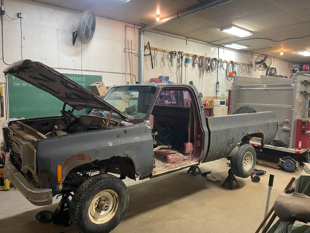 rebuilt T 350 4x4 trans, Diffs 73-86 Chevy  in Other in Prince Albert