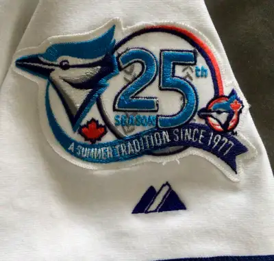 GAME WORN 2001-Blue Jays jersey & 25th Anv. patch Izturis Rookie, View more