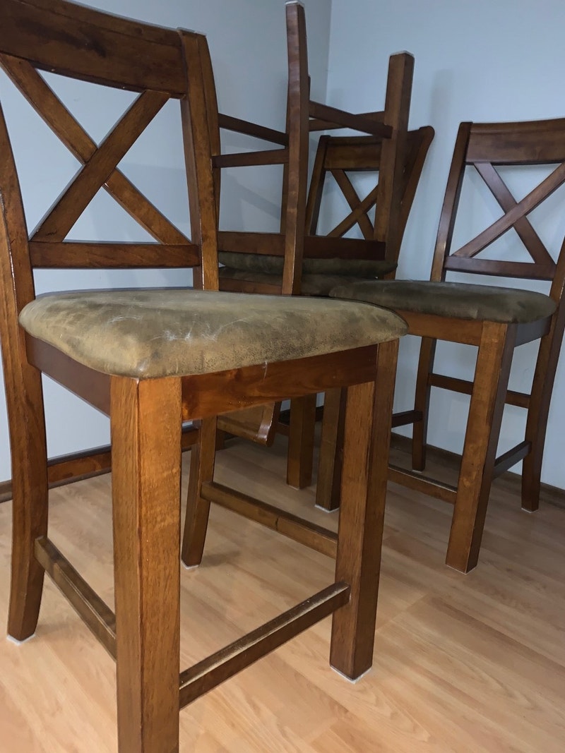 Set of 6 Ashley Furniture Upholstered Bar Stool chairs Dining Tables