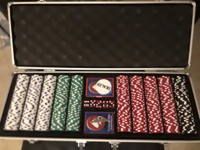 Comes with 2 brand new decks of cards, 5 red dice, dealer button and 2 keys for the felt lined alumi...