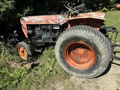 Project tractor 1973 Kubota L200 Compact Diesel Tractor 2 wheel drive Tractor Bought in Florida and...