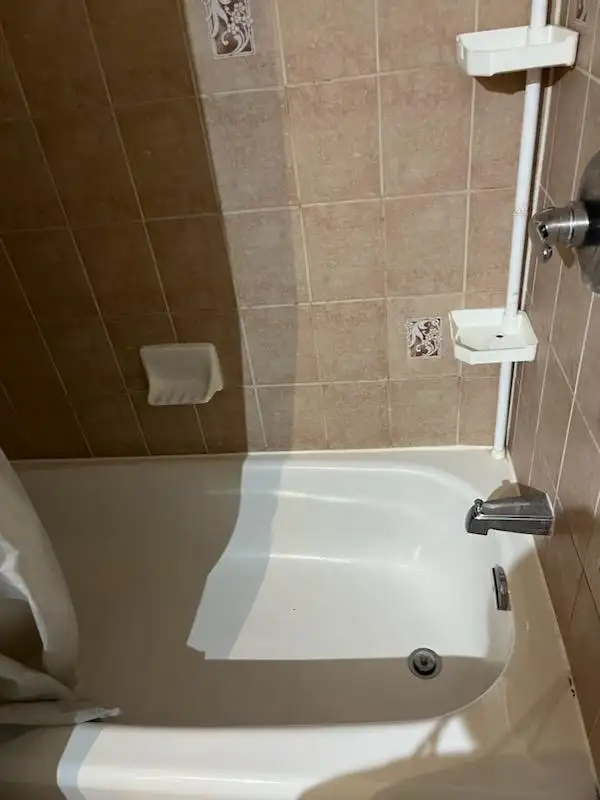 Room for rent in 2-bedroom condo in Room Rentals & Roommates in Ottawa - Image 7